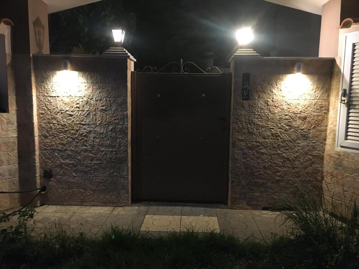 Theo Apartments 1 Αρτέμιδα Εξωτερικό φωτογραφία