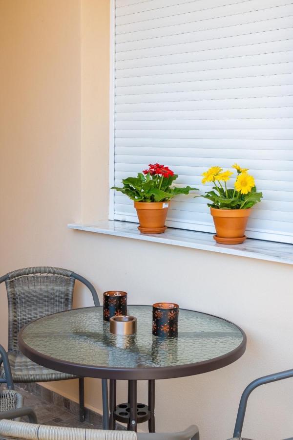 Theo Apartments 1 Αρτέμιδα Εξωτερικό φωτογραφία