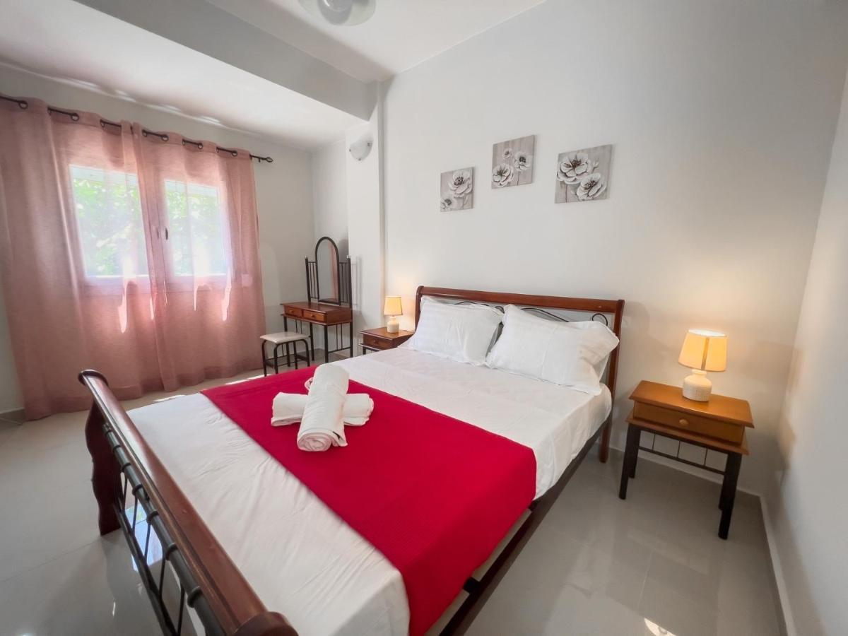 Theo Apartments 1 Αρτέμιδα Εξωτερικό φωτογραφία